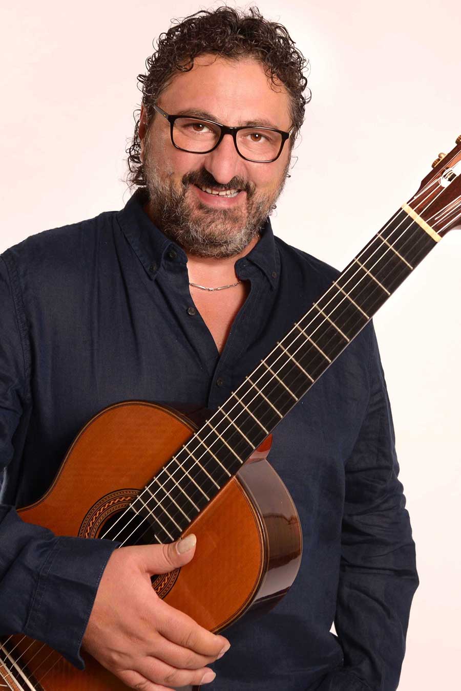 Aniello Desiderio Aniello Desiderio - Guitar-Festival Iserlohn 2027